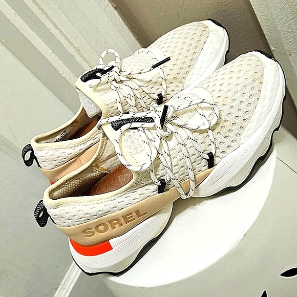 Sorel Kinetic Impact Lace White Sneakers Size 7.5🌴 SOLD●●● - Picture 1 of 6